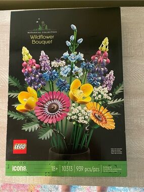 LEGO Botanical Collection Wildflower Bouquet (10313) building new set gift mom
